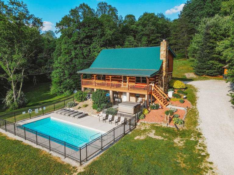 lonesome holler lodge