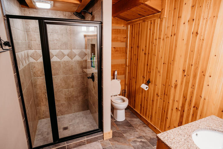 lonesome holler lodge