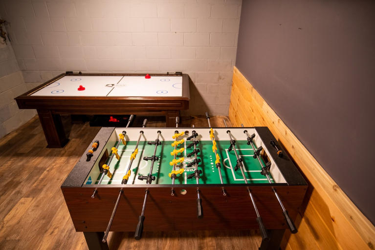 lonesome holler lodge