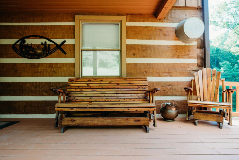 lonesome holler lodge
